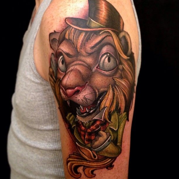 肩部3D卡通风格的彩色狮子纹身图案