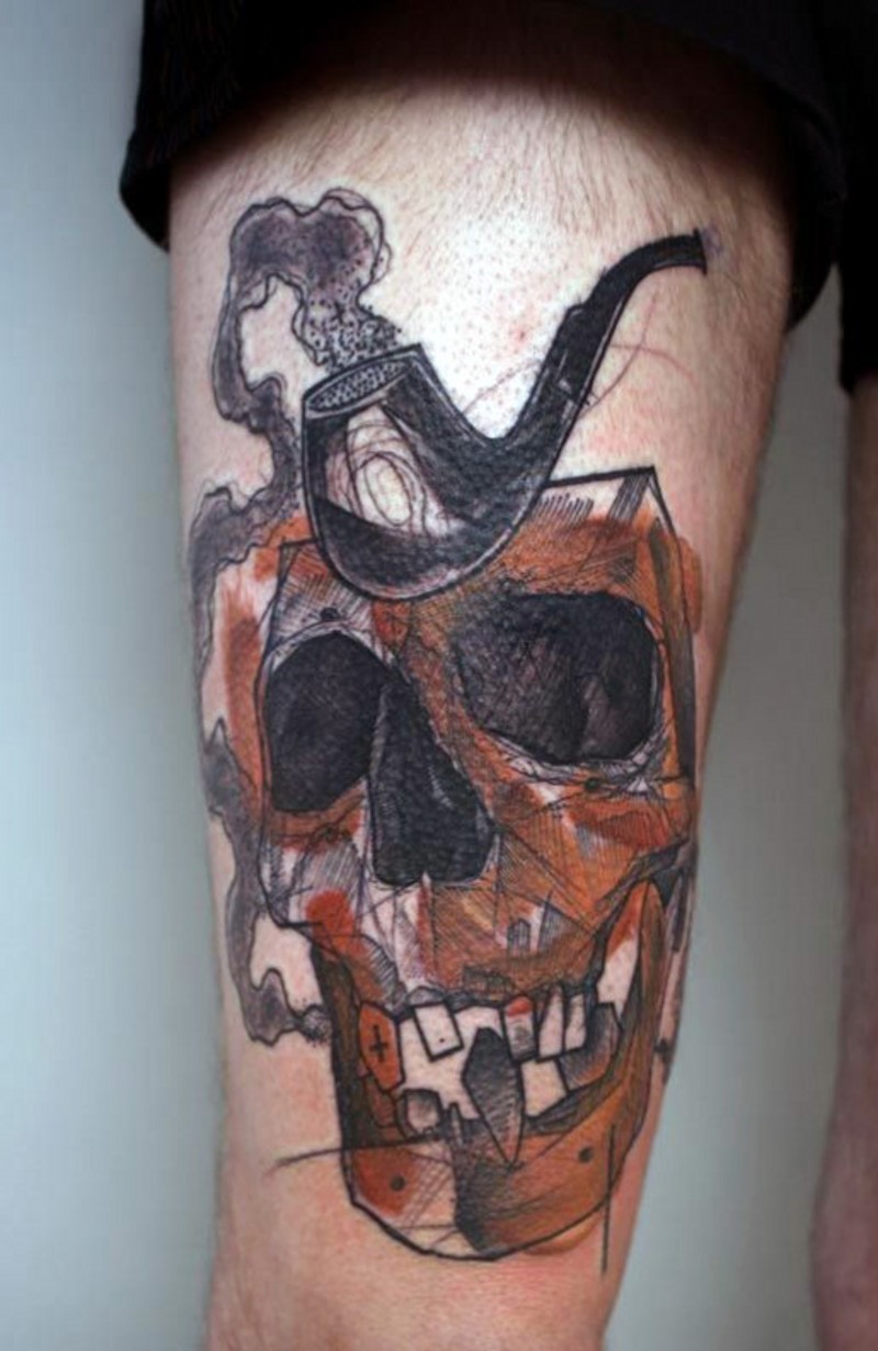 大腿抽象风格设计的彩色骷髅纹身图案