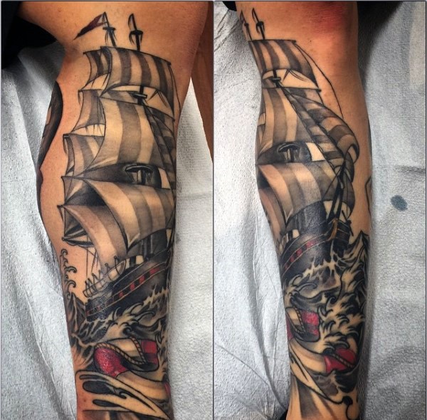 手臂彩色3D航海帆船纹身图案