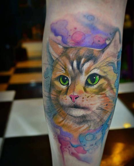 小腿有趣的3D彩色可爱猫纹身图案