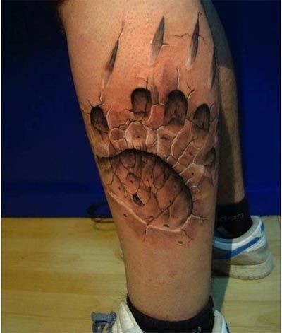 小腿很酷的3D熊爪印纹身图案