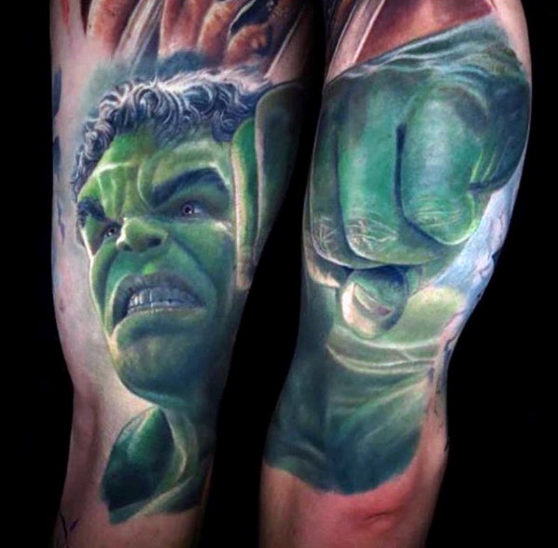 手臂逼真的彩绘绿巨人霸气纹身图案