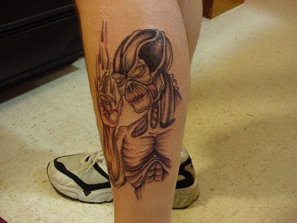 小腿机器外星人纹身图案