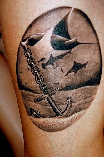 海底船锚和各种鱼纹身图案