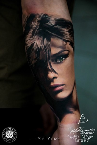 彩色美女肖像写实风格手臂纹身图案