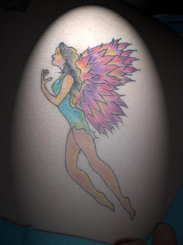 天使与紫色翅膀纹身图案
