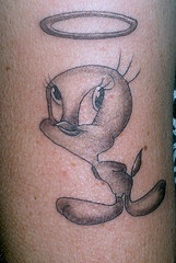 小鸟与光环卡通纹身图案
