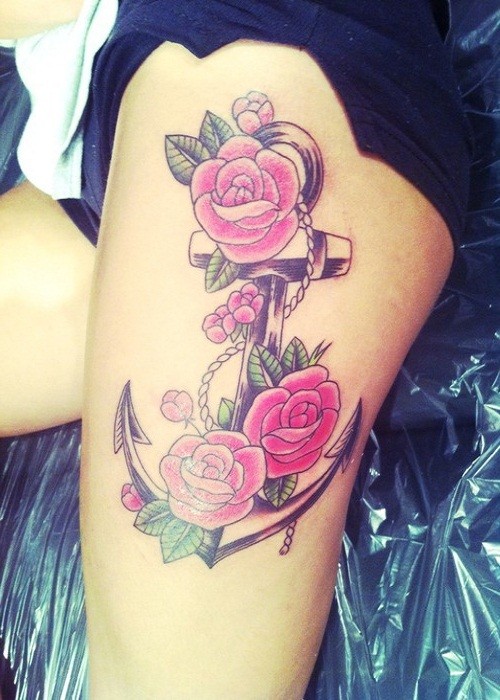 大腿可爱的船锚与粉红色玫瑰纹身图案
