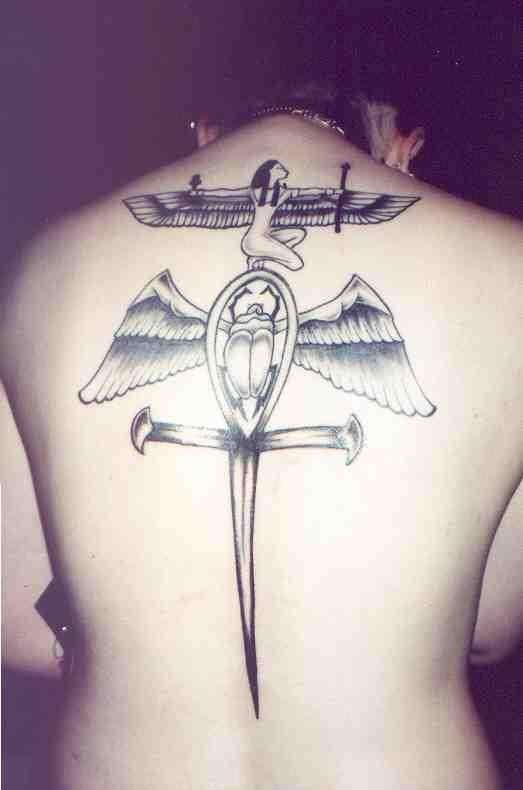 埃及圣甲虫埃及女神背部纹身图案