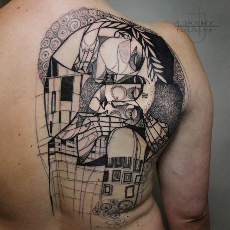 背部抽象风格黑白人物肖像与城市纹身图案