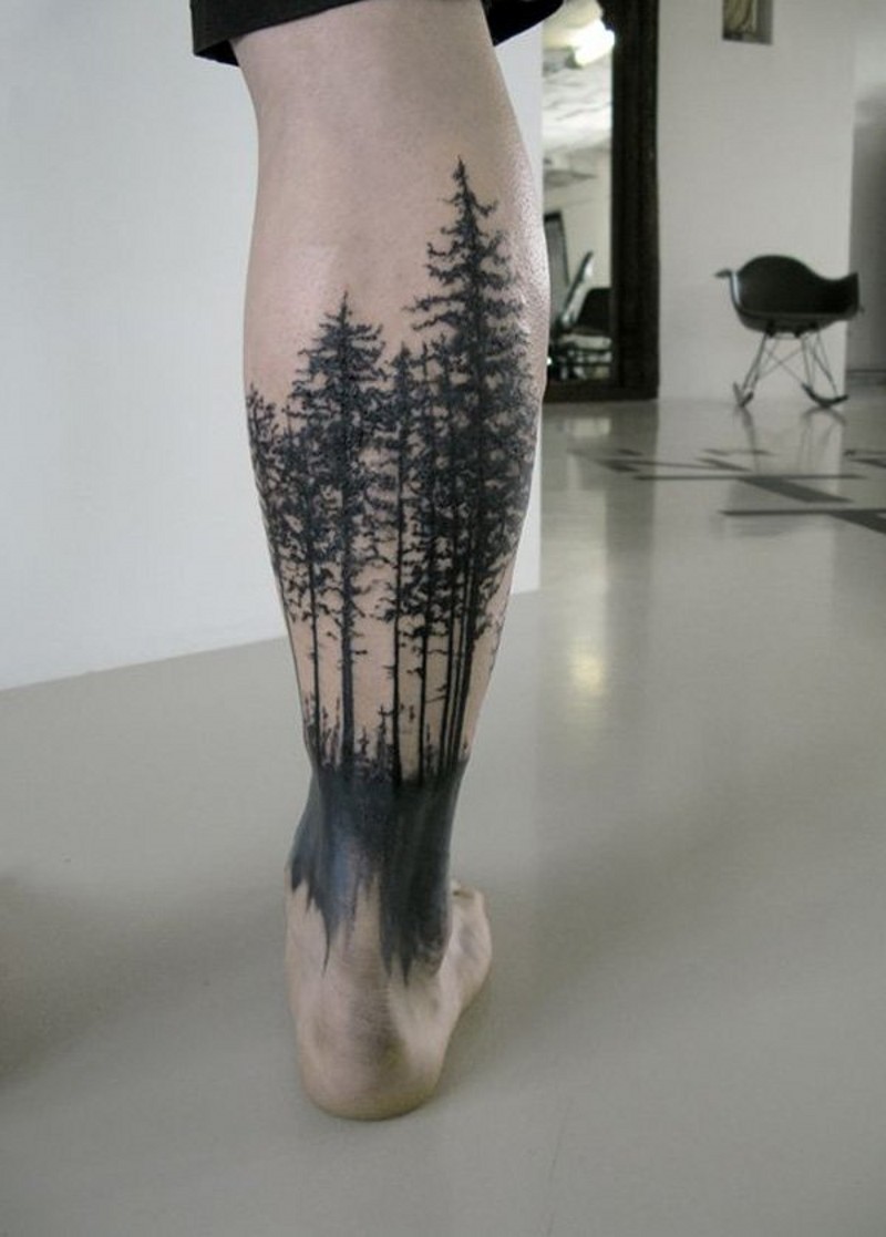 小腿黑色好看的树林纹身图案