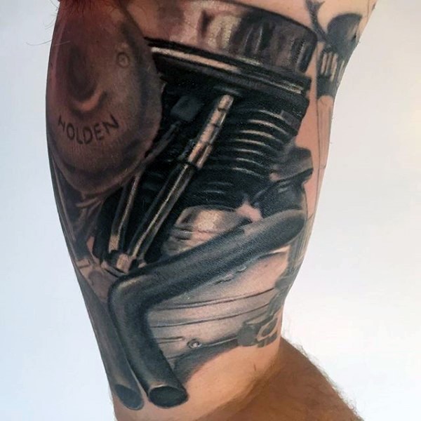 经典的黑色写实引擎手臂纹身图案