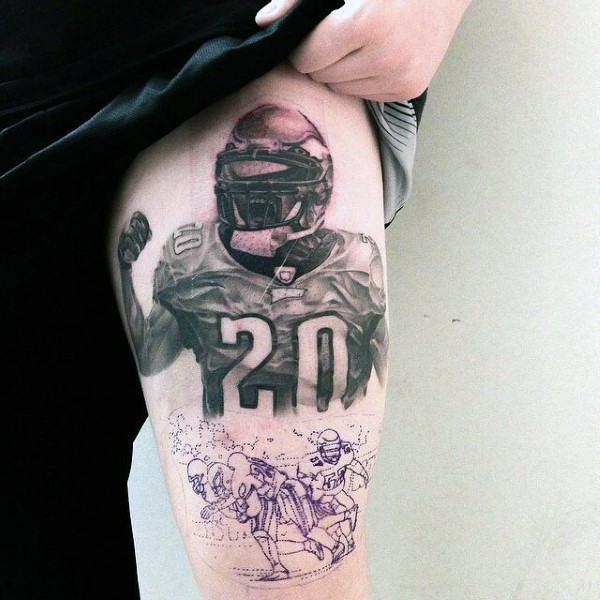 大腿彩色的美式橄榄球运动员纹身图案