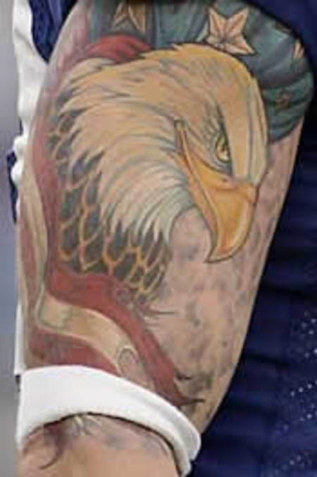 经典的美国鹰纹身图案