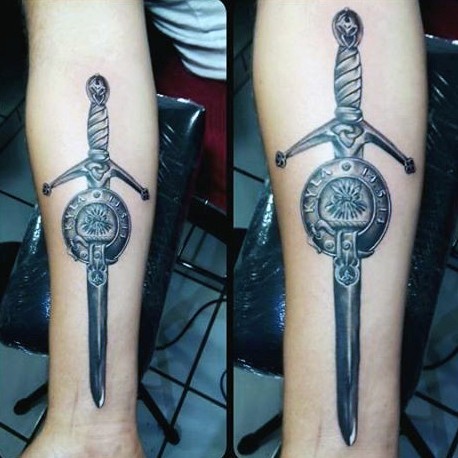 手臂奇妙的设计3D华丽剑纹身图案