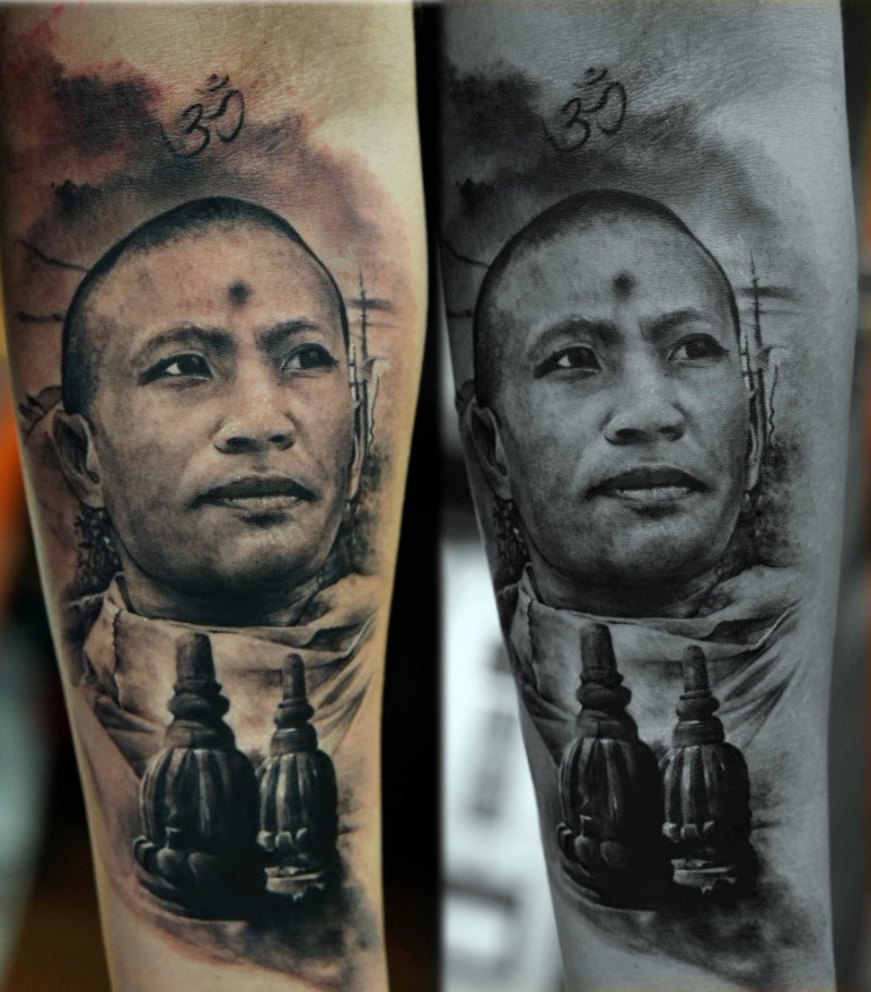 亚洲宗教男子肖像彩色手臂纹身图案