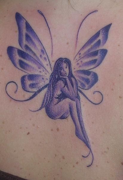 惊人美丽的紫色精灵纹身图案