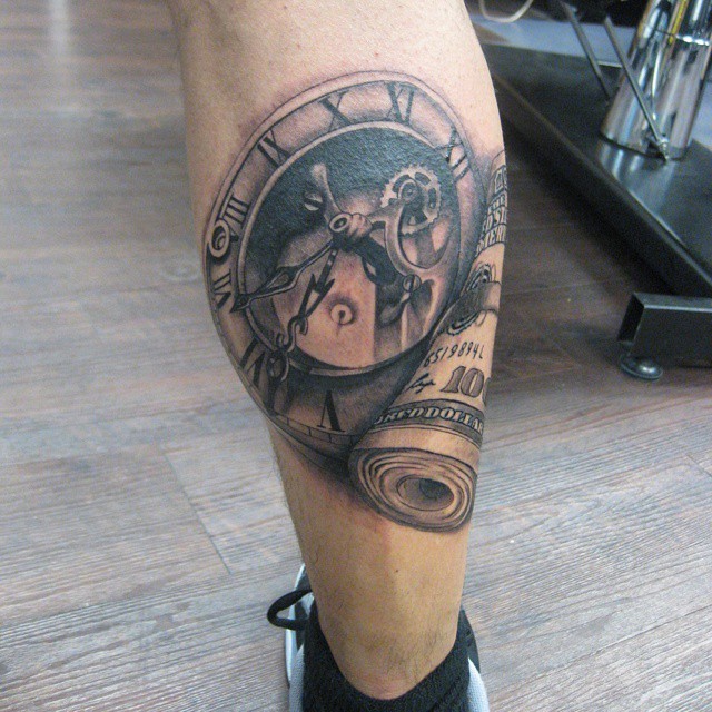 小腿3D黑色的机械时钟和美元纹身图案