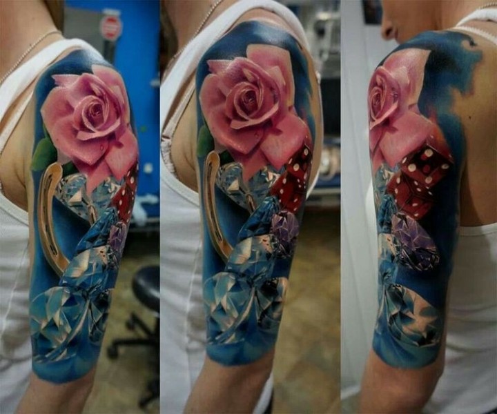 大臂3D风格的粉红色玫瑰与钻石写实纹身图案