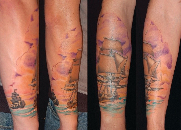 美丽的彩色中世纪帆船手臂纹身图案