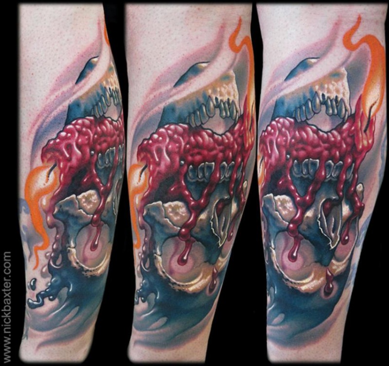 难以置信的彩色幻想骷髅和燃烧的蜡烛手臂纹身图案