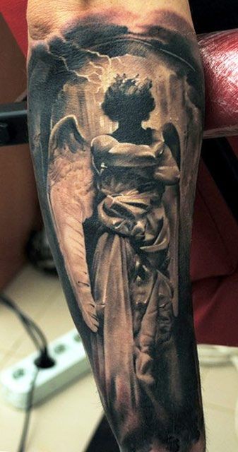 手臂3D黑色的天使雕像纹身图案
