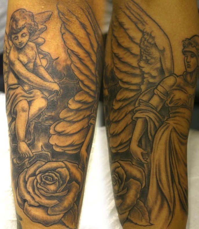 小天使和大天使玫瑰纹身图案