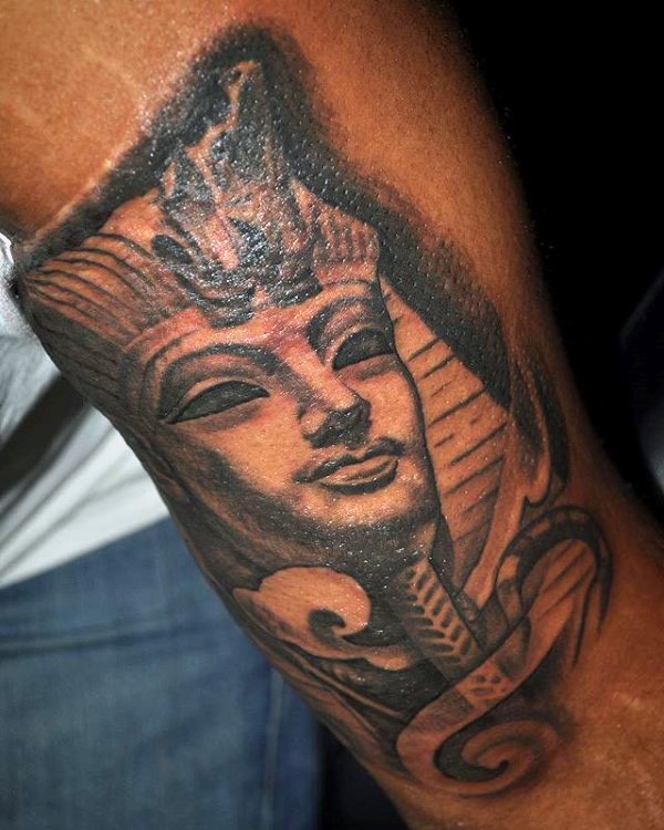 埃及法老雕像小臂纹身图案