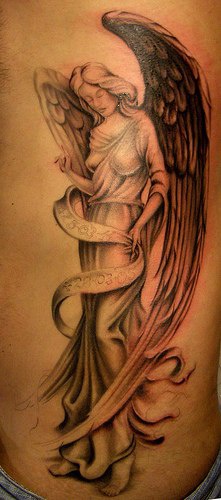 女性天使和丝带纹身图案