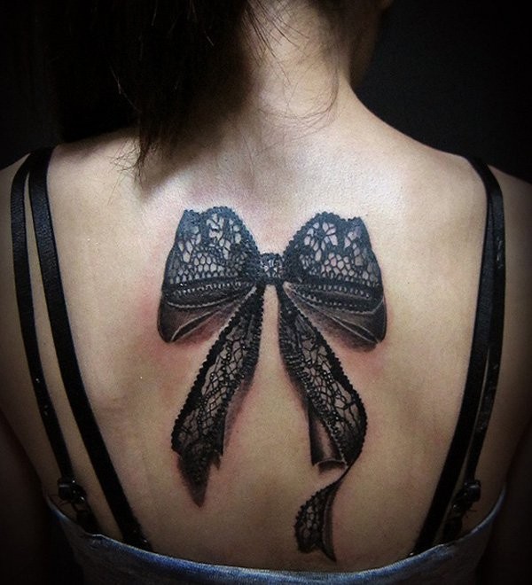 3D非常逼真的黑色蕾丝蝴蝶结背部纹身图案
