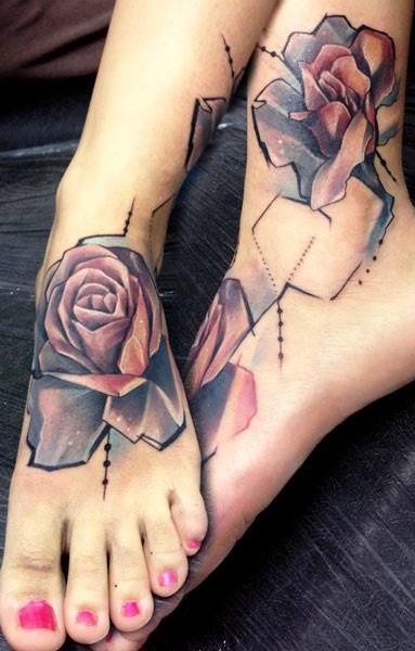 脚背彩色的几何风格玫瑰花纹身图案