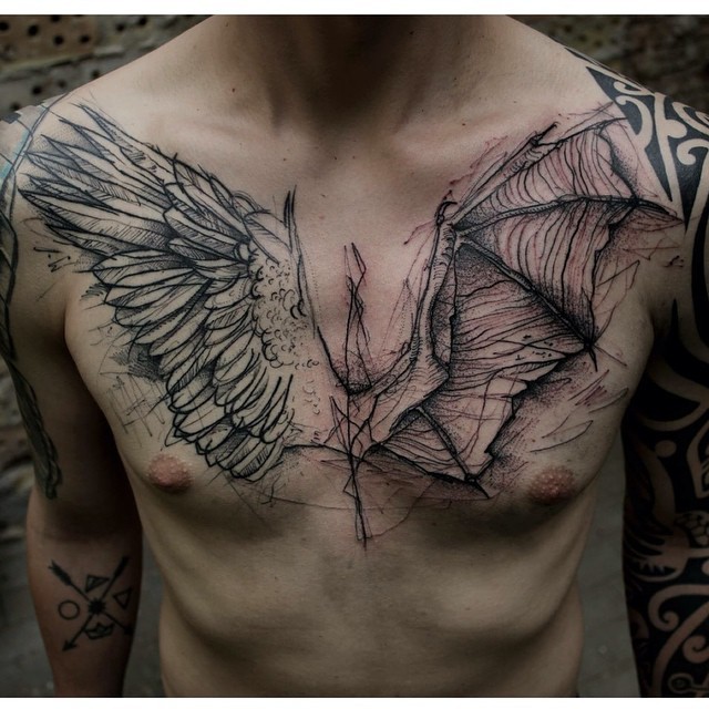 素描风格的黑色天使和恶魔翅膀胸部纹身图案