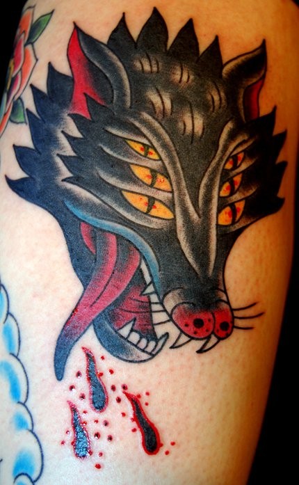 美式传统风格的地狱犬彩色手臂纹身图案
