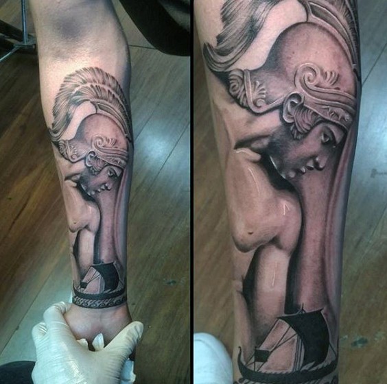 奇妙的黑白希腊战士和船手臂纹身图案