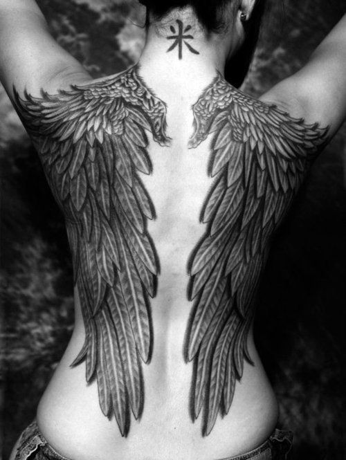 背部3D黑白天使翅膀纹身图案