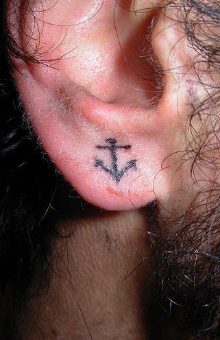 耳朵小清新黑色船锚纹身图案