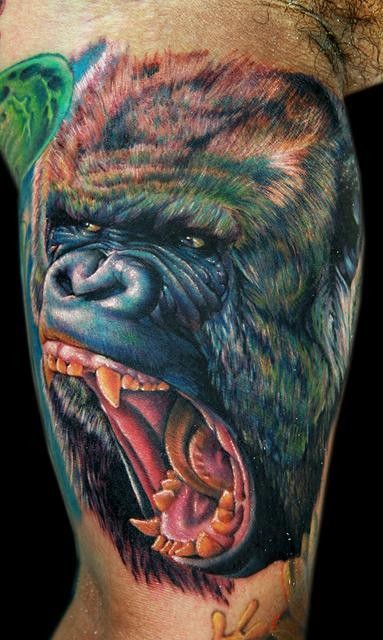 酷超的写实彩绘大猩猩头像纹身图案