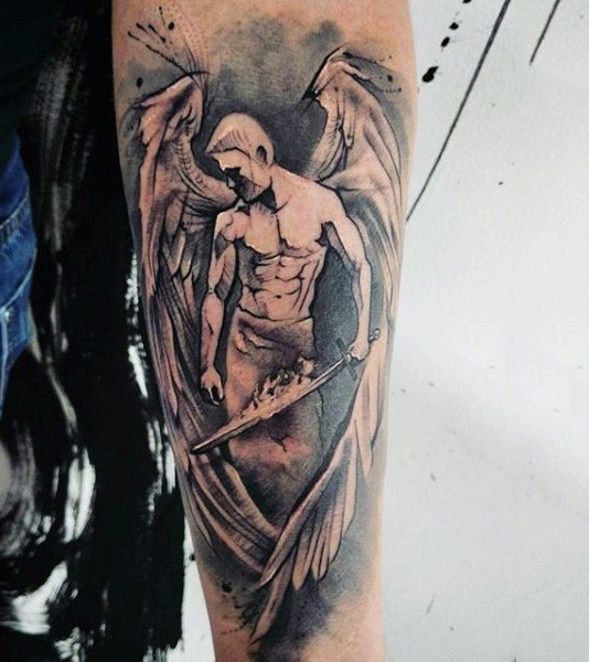 小臂漂亮的抽象黑白天使和剑纹身图案