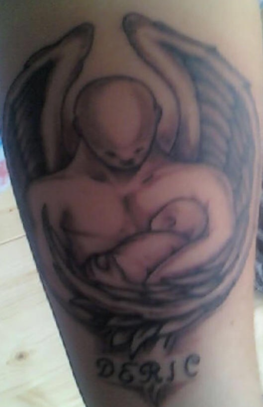 男性天使和小孩子纹身图案