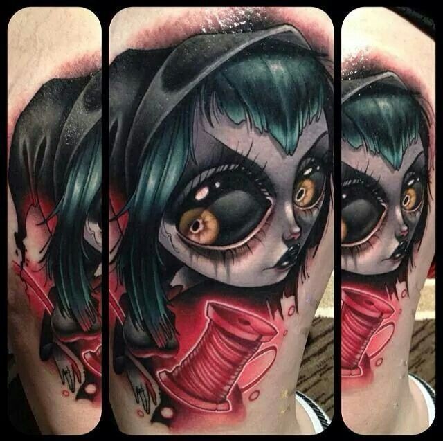 难以置信的彩色邪恶女巫娃娃手臂纹身图案