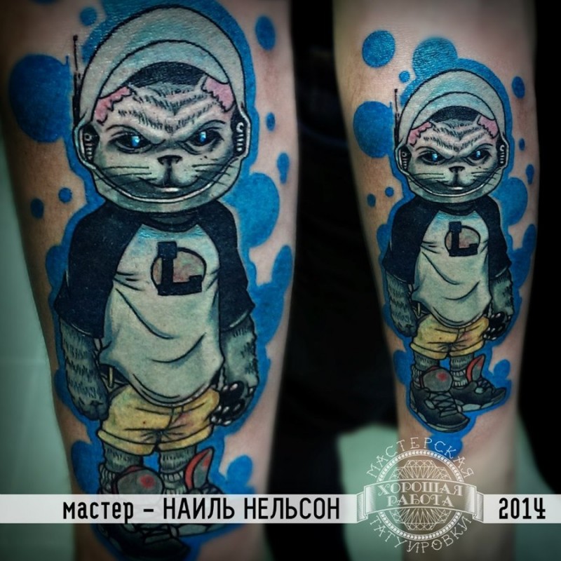 插画式彩色邪恶宇航员猫手臂纹身图案