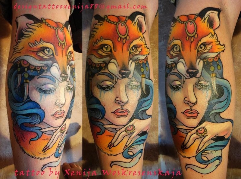美丽的彩色女人与狐狸手臂纹身图案