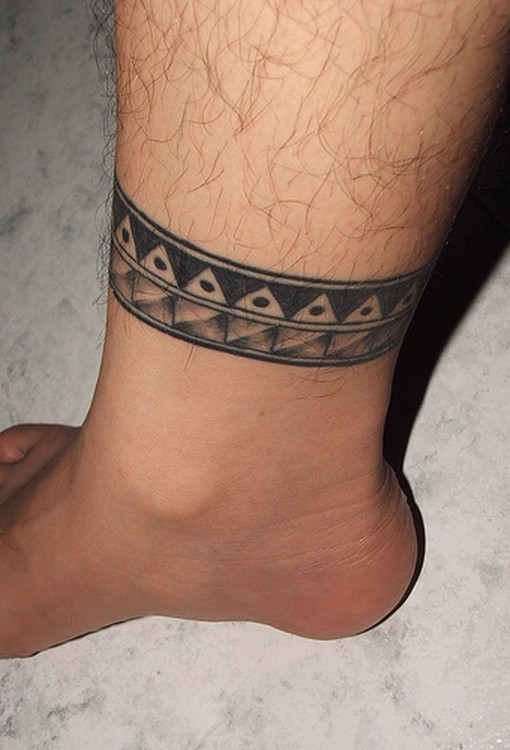 脚踝几何黑色图腾纹身图案