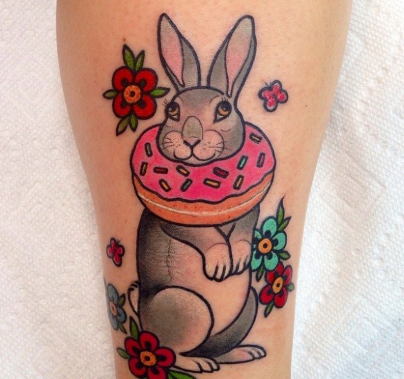 小腿卡通可爱的兔子花朵彩色纹身图案