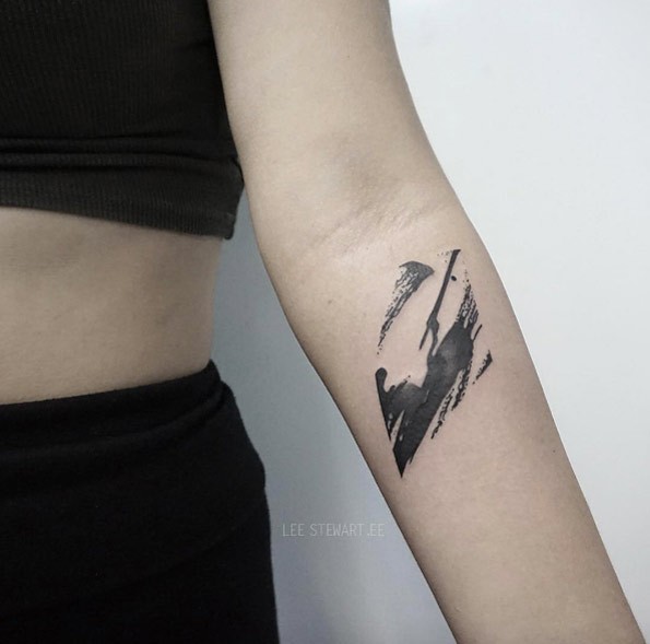 黑色的水墨抽象装饰小臂纹身图案