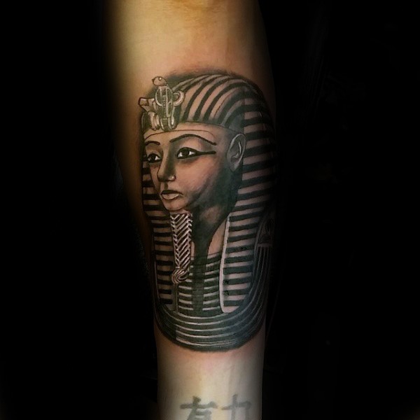 埃及法老雕像彩色手臂纹身图案