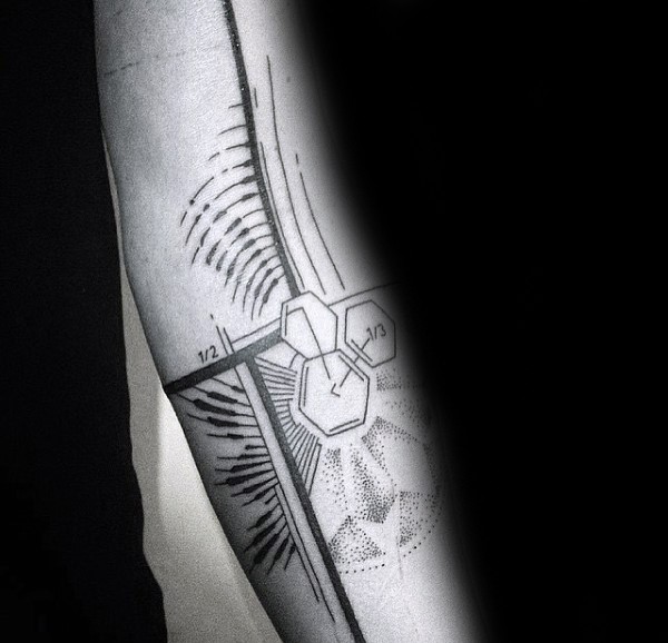 科学符号黑色点刺手臂纹身图案