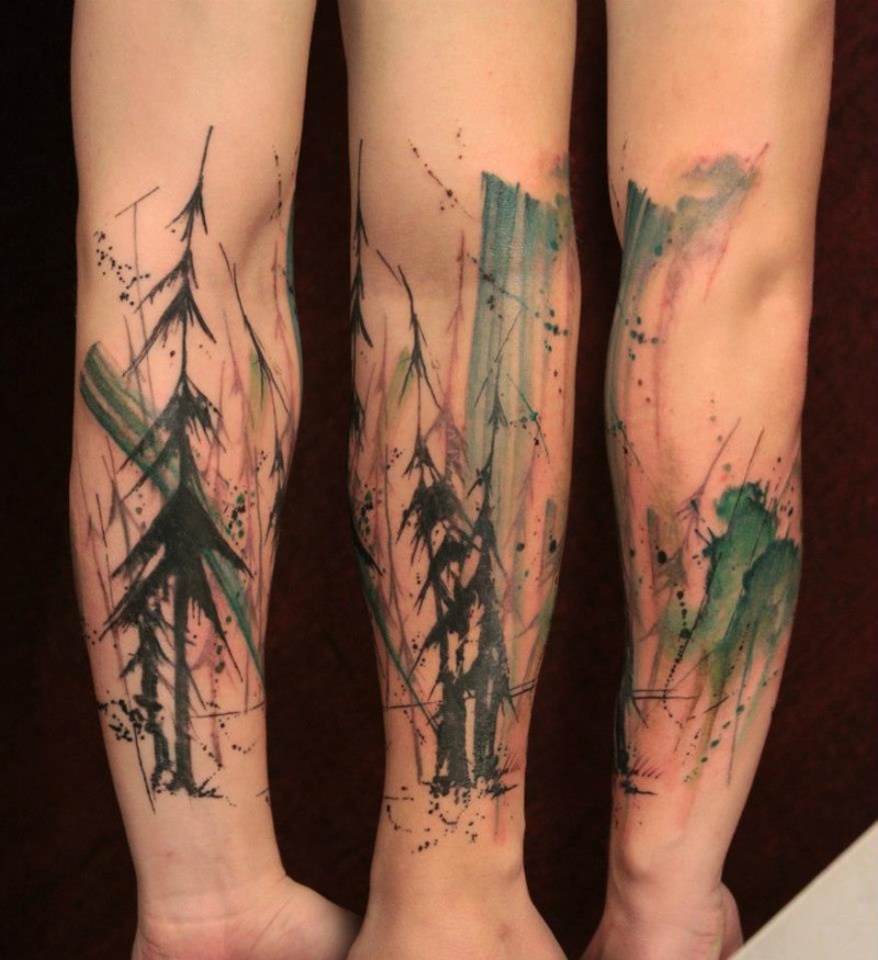 小臂彩色的抽象风格彩色森林纹身图案