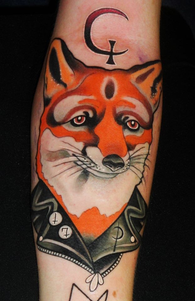 丰富多彩的红色狐狸纹身图案