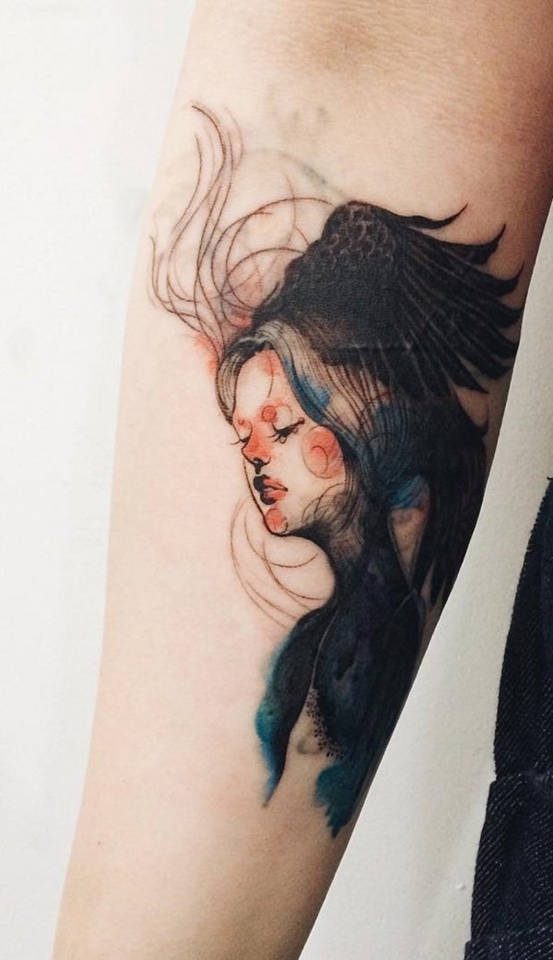 手臂有趣的抽象风格女性肖像纹身图案